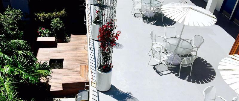Oasis Inn 2*